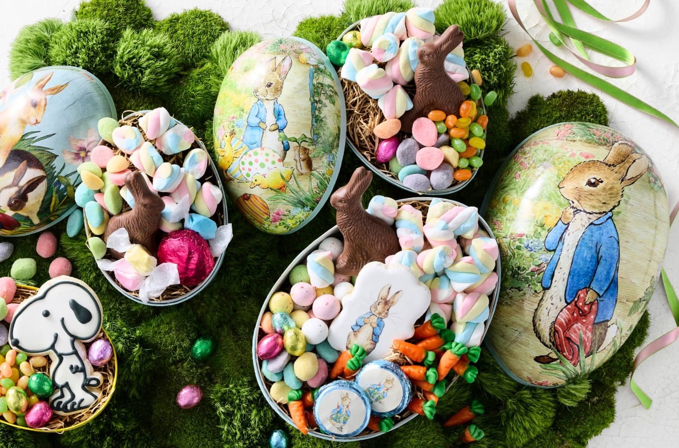 easter eggs with little chocolates